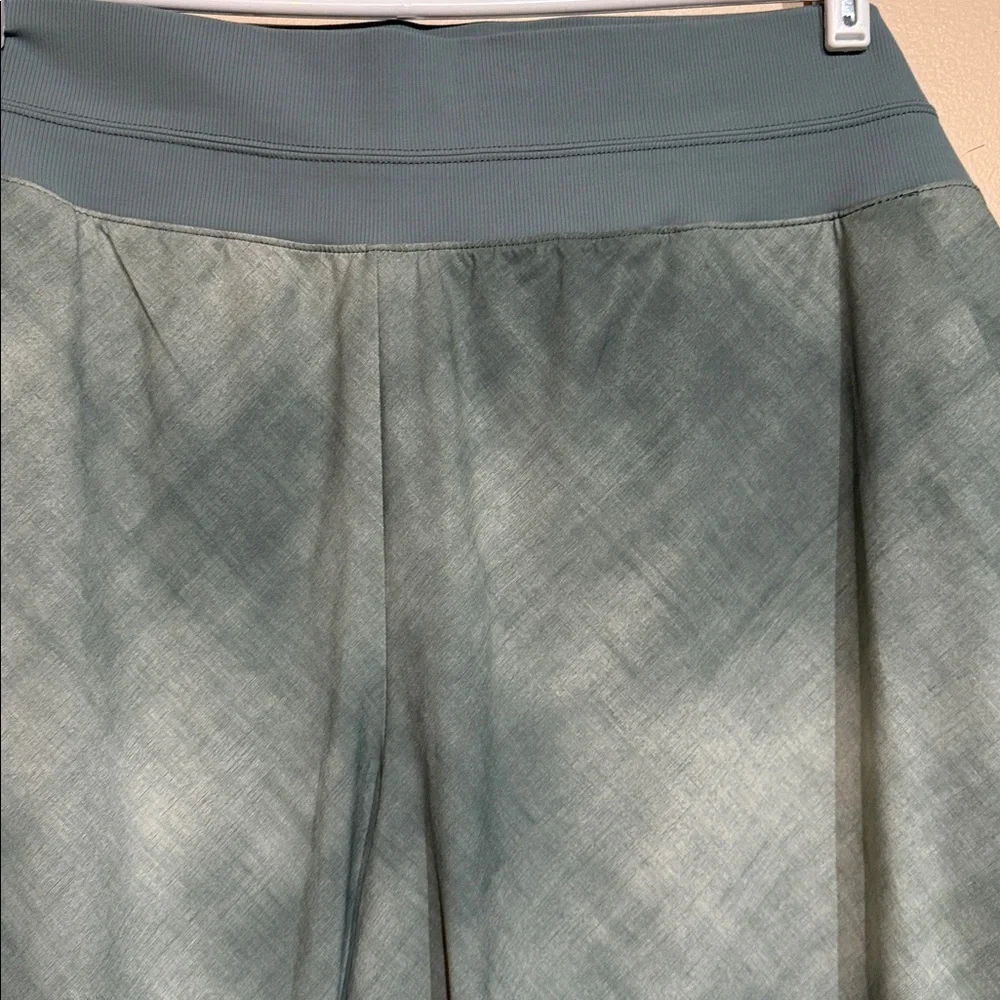 Athleta Gray Ribbed Fabric